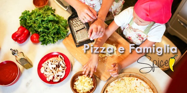 Pizza e Famiglia: Come la Pizza Rafforza i Legami Familiari attraverso la Cucina Condivisa