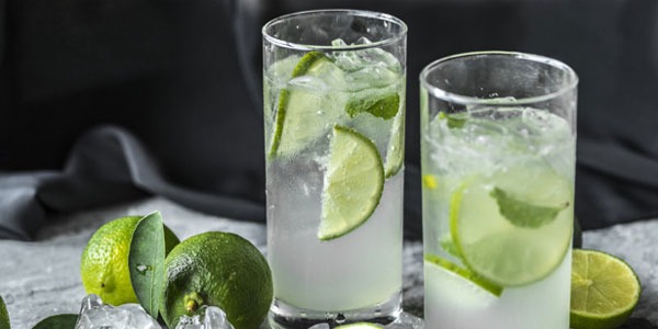 4 refreshing drinks to drink under the umbrella